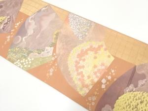 地紙に山並・草花模様織り出し　袋帯